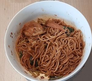 曾经买过一次的干捞水饺面，今天再次去买着同样的干捞水饺面。 at Yu Long Vegetarian - 玉龙素食 in Central Singapore