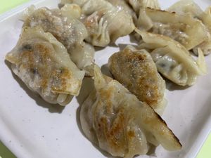 Guo Tie at Yu Long Vegetarian - 玉龙素食 in Central Singapore