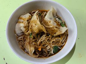 Dry Noodles with dumplings  at Yu Long Vegetarian - 玉龙素食 in Central Singapore