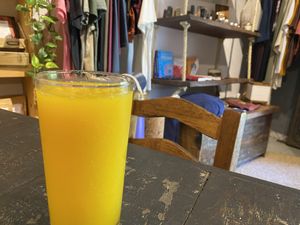 Juiced Mango  at Caapora - Espaço de Culturas in Florianopolis