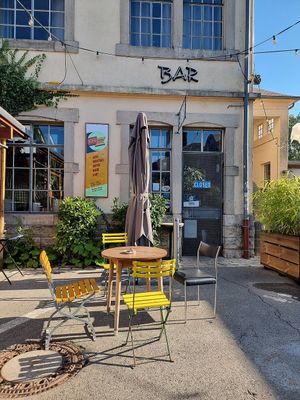 front + outdoor seating at Ratelach in Esch-sur-alzette