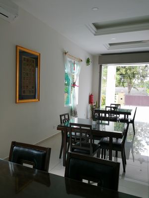 restaurant at Nature Vegetarian Guest House in Malacca