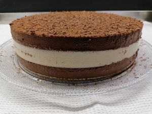 Tarta-musse de chocolate. Suave e leve! Tão bom!!! at Vegan Story in Lisbon