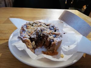 Apple crumble at Coffee and Cakes in Amsterdam