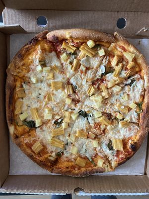 Hawaiian 🍍  at Nancy's Pizza in Moscow