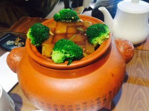 dong pa  at Shou Kang Yong in Hangzhou