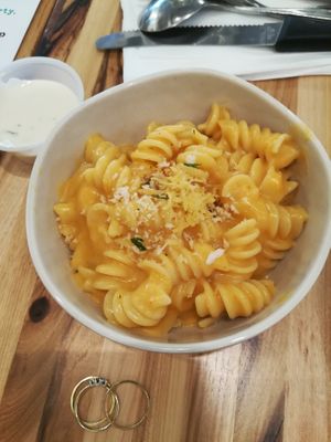 Mac n' cheese at Veggie Grill by Next Level in Cambridge