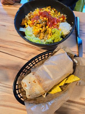 Tofu Burrito & Planted Bowl at Runder Store in Brig