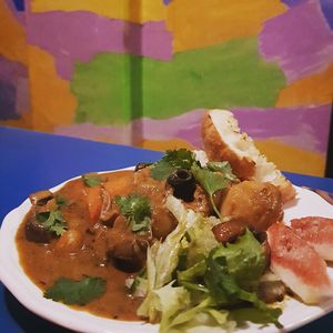 Seasonal curry platter with organically grown vege and fruits at onsoonsee 온순씨 in Seoul