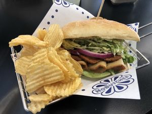 SOOO GOOOD. I did the “no tuna” sandwich and my husband did the Italian Cold Cut Sandwich 😛😛🌱 at NoButcher in Las Vegas