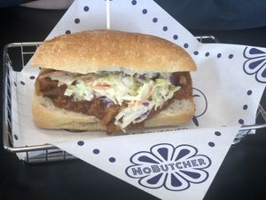 Pulled pork 🌱 at NoButcher in Las Vegas