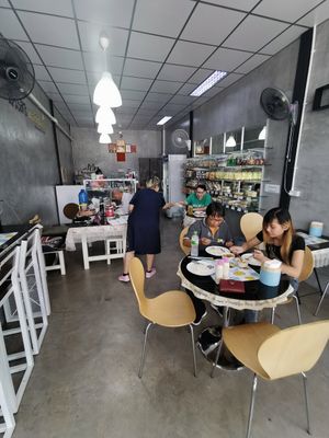 There are homemade cakes and bakery. at Muangsiri's Corner - ม่วงศิริ คอร์เนอร์ in Bangkok