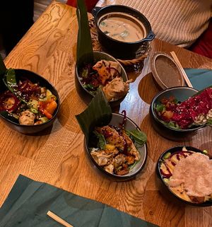 Eine Vielfalt wie ich es selten erlebe 🤤 ich werde wiederkommen!   at Vegan House - Alaunstraße in Dresden