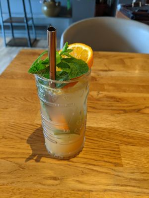 Yellow River drink at Vegan House - Alaunstraße in Dresden