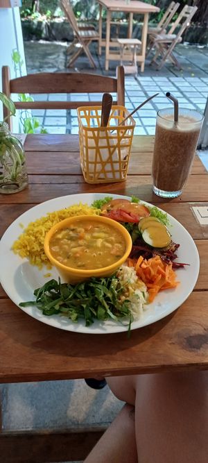 Bobó e suco de tamarindo. Excelentes at Vegostices in Recife