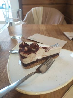 Tiramisu at Élelem Etterem in Budapest