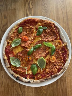 First time tried pizza with lentils 😄 so tasty!  at Élelem Etterem in Budapest