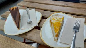  at Élelem Etterem in Budapest