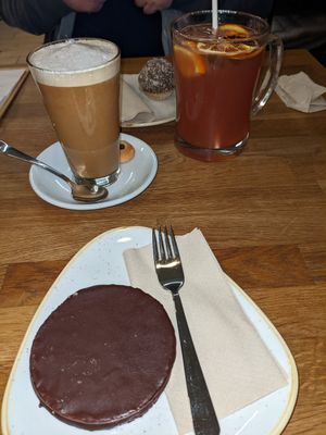  at Élelem Etterem in Budapest