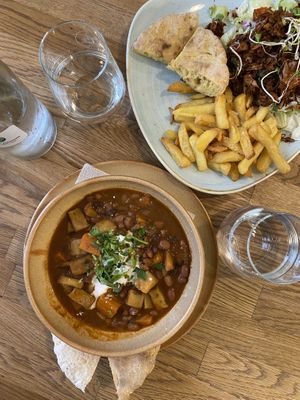 Gyros and Gulasch Both super great #Veganuary at Élelem Etterem in Budapest