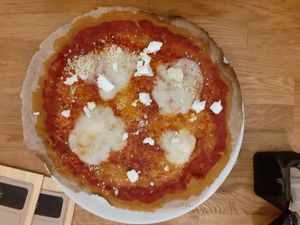 4 cheese pizza - yummy at Élelem Etterem in Budapest