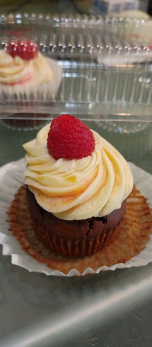 GF cupcake at Melange Eatery in Medford