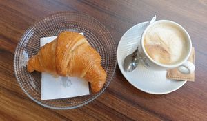 Typical Italian breakfast at Pasticceria Toletta in Venice
