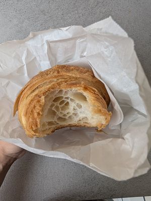 vegan croissant at Pasticceria Toletta in Venice