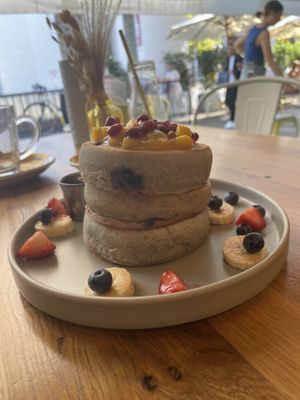 Vegan blueberry pancake’s   at Sunny Side Up - Westend in Frankfurt