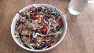 vegane Bowl at Sunny Side Up - Westend in Frankfurt