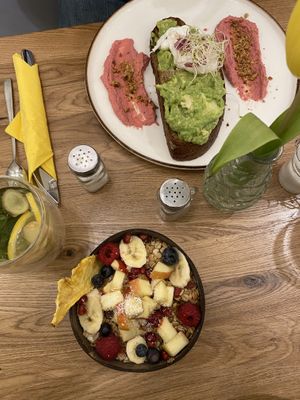 Coco Jambo and Avo Bread 🍞  at Sunny Side Up - Westend in Frankfurt