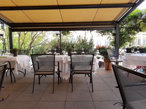Outdoor seating at Freihof in Richterswil