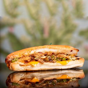 Grill Huhn at Gegen in Los Angeles