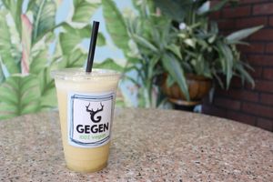 Smoothies
 at Gegen in Los Angeles