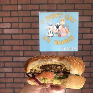 Queen Burger at Gegen in Los Angeles