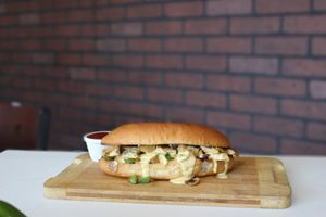 Grill Huhn at Gegen in Los Angeles