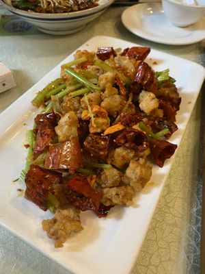 Sichuan popcorn chicken   at DàFāng SùShí Guǎn in Xiamen