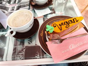 Nettes süßes Café at Aida in Vienna