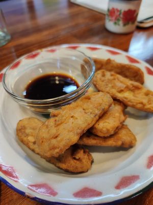 tempeh koenjit at Asian Army in Madrid