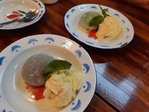 Dessert / Mochi (not listed in the menu) at Asian Army in Madrid