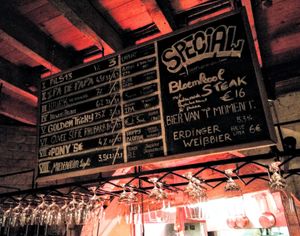 Daily special (could also be turned vegan) & the beers on tap at Ganzerik in Ghent