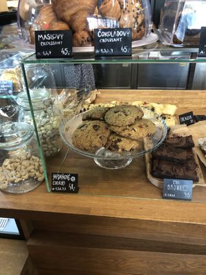 Clearly labeled vegan options   at Rebelbean Vlněna in Brno