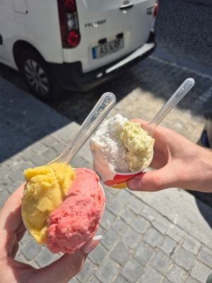 Mango and strawberry and coconut and pineapple mint at Gelatopia in Porto