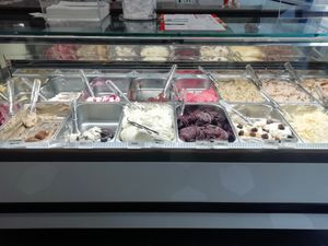 Great range of different, and unusual, flavours at Gelatopia in Porto