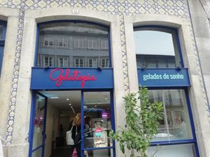 Gelatopia had only been open for a week at Gelatopia in Porto