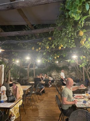 Lemons 🍋😊  at Pizzeria Donna Stella in Amalfi
