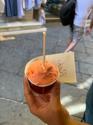 VEGAN STRAWBERRY POT at Raki in Sorrento