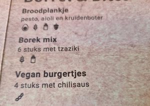 Vegan snacks for with drinks at Smaeck in Weert