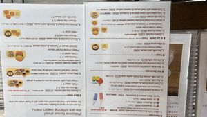 English menu at Shirohotaru Kitchen in Karuizawa