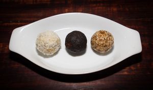 Bahagia Balls
-
Little flavoured balls of bliss at VANA in Karo